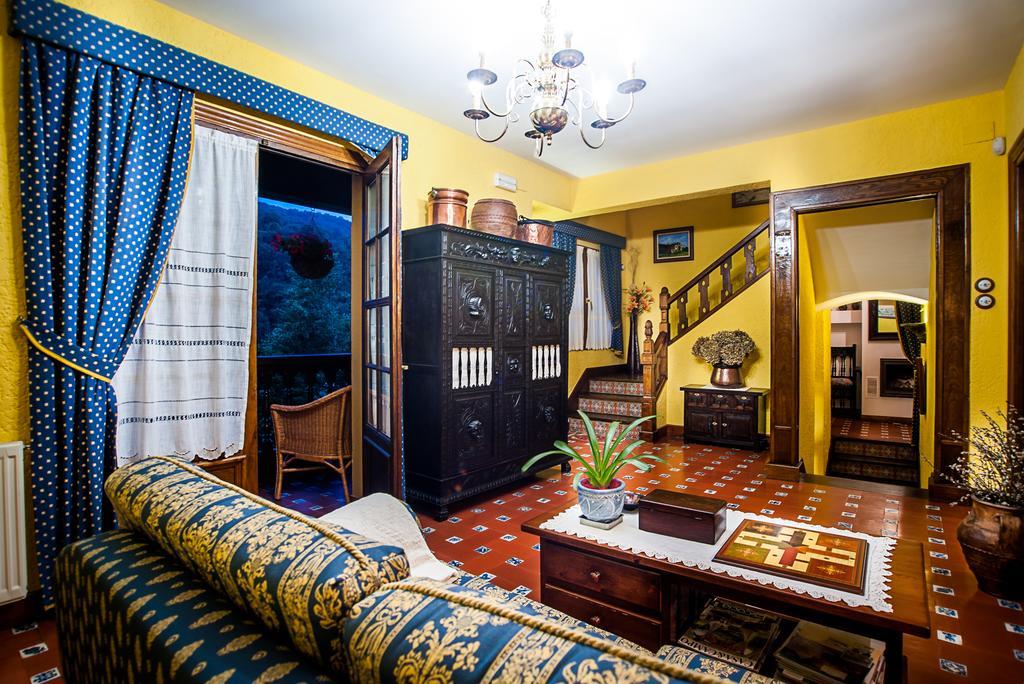 Casa De Aldea Riosol Guest House Cangas de Onis Exterior photo