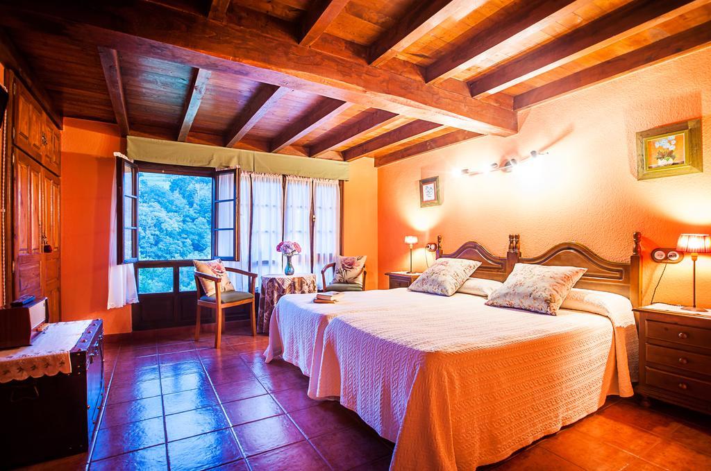 Casa De Aldea Riosol Guest House Cangas de Onis Exterior photo